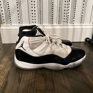 Jordan 11 ‘Concords’